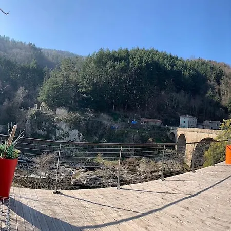 Le Gite De Moulinas 度假居 *