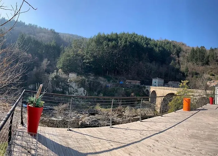 Le Gite De Moulinas 度假居 *